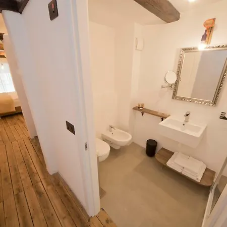 Sir Thomas Bed&more B&B